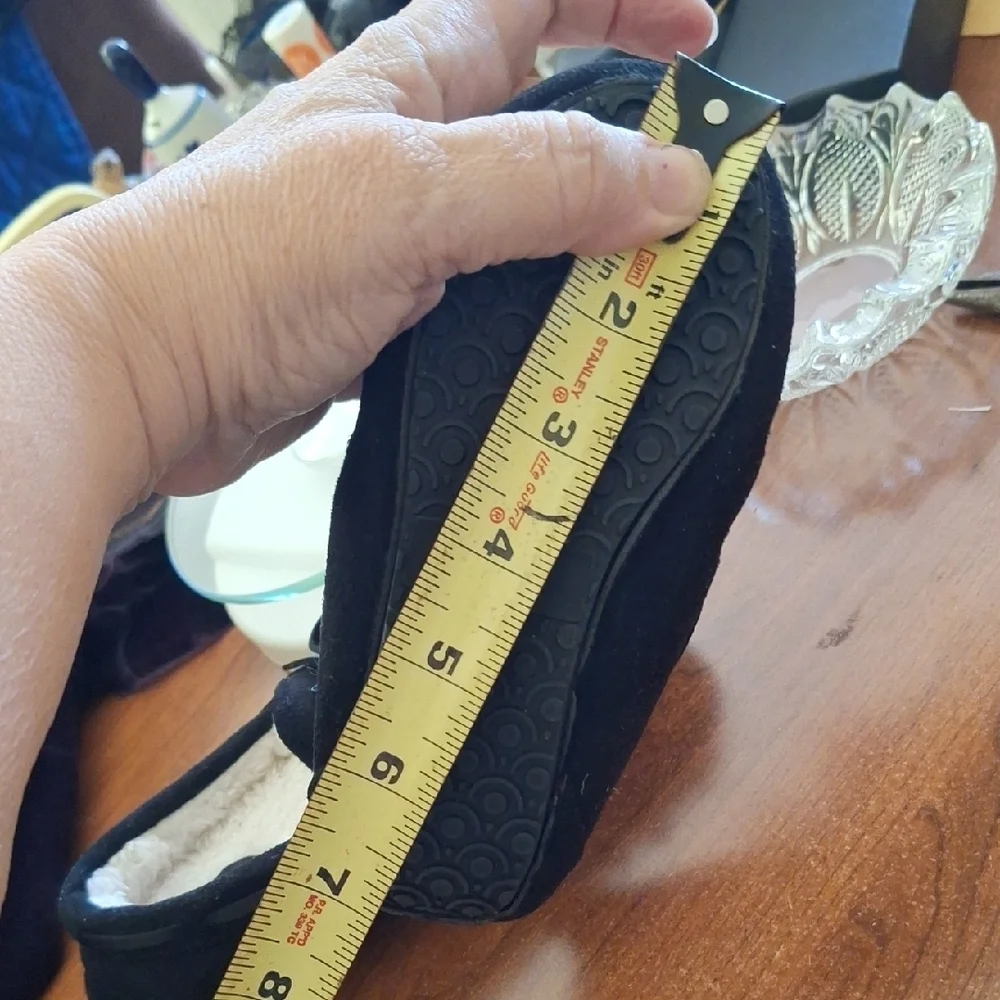 Lucky Brand Black Moccasin Slippers
